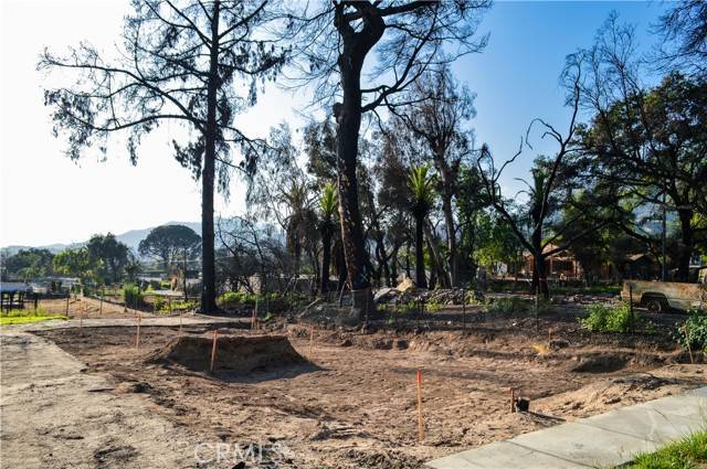 Altadena, CA 91001,3111 Fair Oaks Avenue