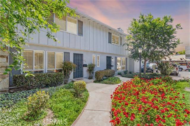 Tustin, CA 92780,1121 E 1st Street