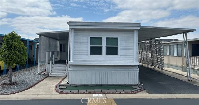 Anaheim, CA 92801,525 Gilbert Street #115