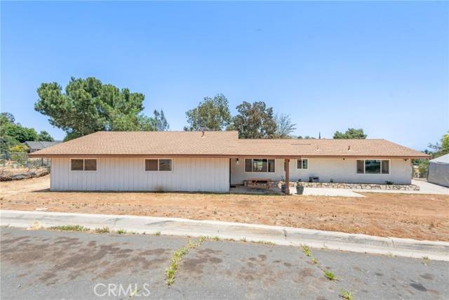 Jurupa Valley, CA 92509,5820 Avenue Juan Bautista