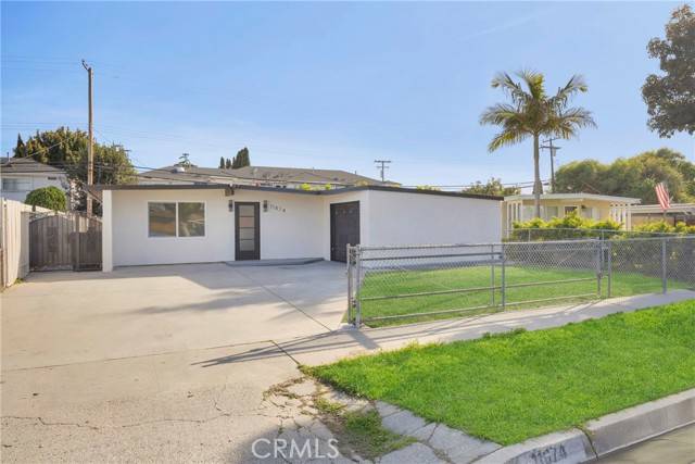 Lakewood, CA 90715,11874 206th Street