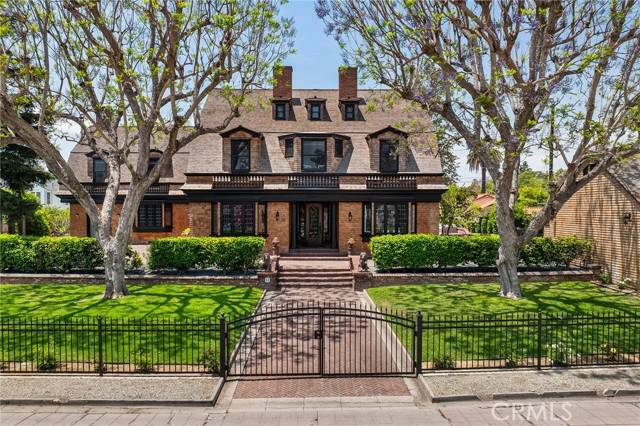 Long Beach, CA 90807,11 La Linda Drive