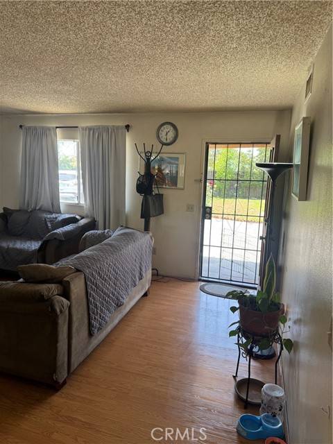 Arleta (los Angeles), CA 91331,14222 Filmore Street