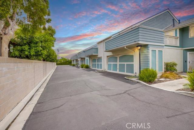 Anaheim, CA 92804,658 S Webster Avenue #4