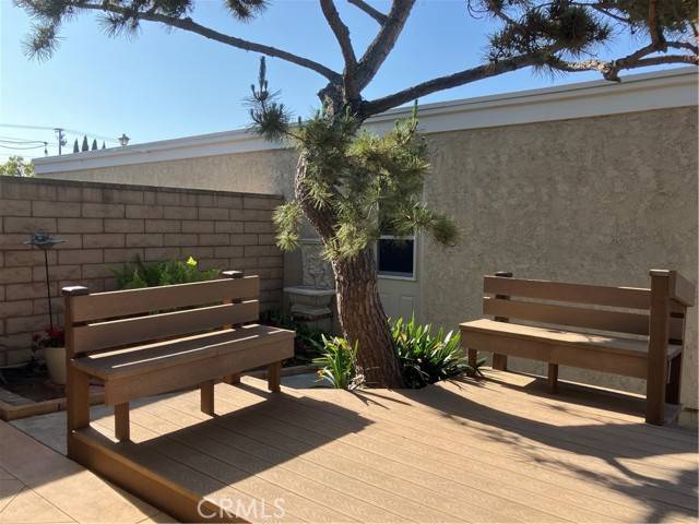 Westminster, CA 92683,5042 Hampton Court