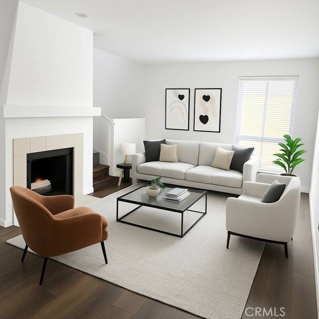 Santa Monica, CA 90403,917 2nd Street #104