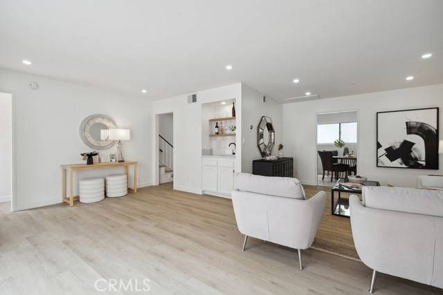 Van Nuys (los Angeles), CA 91401,6101 Fulton Avenue #8