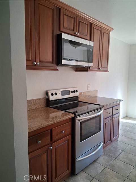 Yorba Linda, CA 92887,5320 Silver Canyon Rd #15A