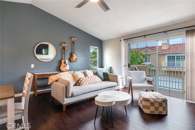 Tustin, CA 92782,2444 Paseo Circulo