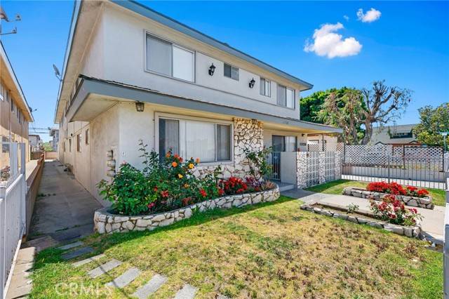 Hawthorne, CA 90250,11726 Freeman Avenue