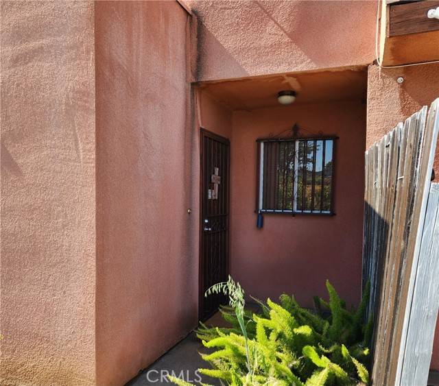 Los Angeles, CA 90063,411 N Brannick #B