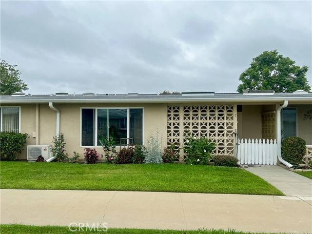 Seal Beach, CA 90740,13580 Medinac Lane M5-#101E