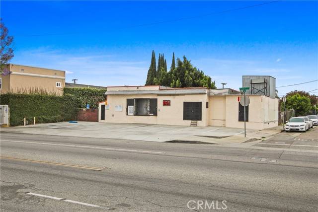 Compton, CA 90220,911 N Alameda Street