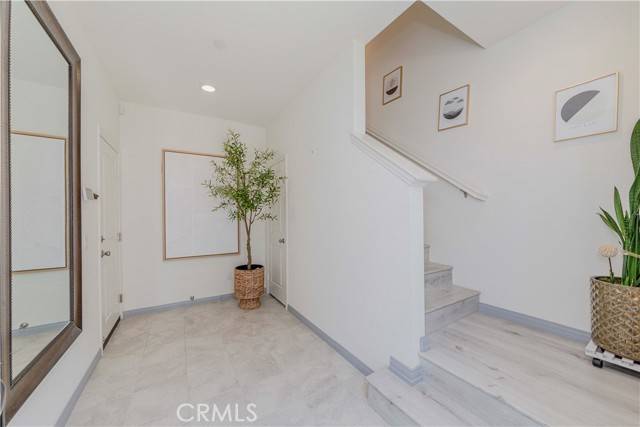 Buena Park, CA 90621,6926 Cottonwood Lane