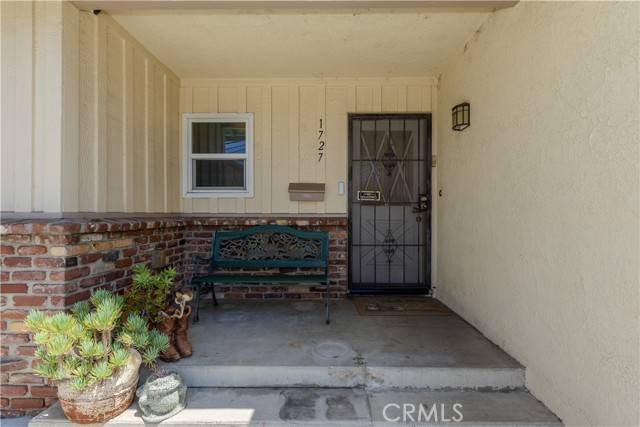 Anaheim, CA 92805,1727 E Romneya Drive