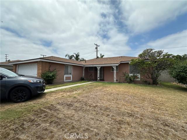 Santa Ana, CA 92704,910 S Bewley Street