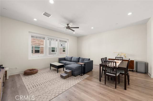 Anaheim, CA 92805,921 E Mason Lane #28
