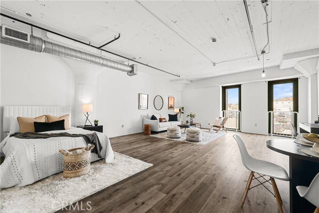 Los Angeles, CA 90031,200 N San Fernando Road #202