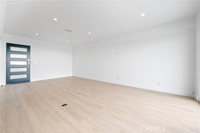 Laguna Beach, CA 92651,400 Loma #C