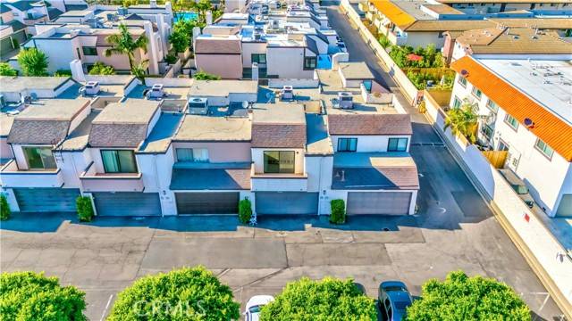 Cypress, CA 90630,9724 Walker Court #18