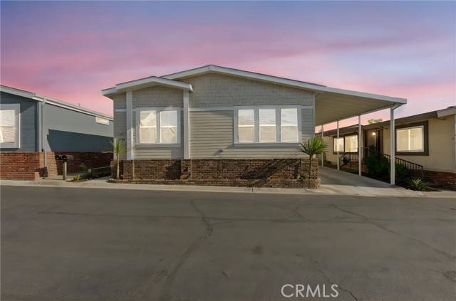 Laguna Hills, CA 92653,23301 Ridge Route Drive #138