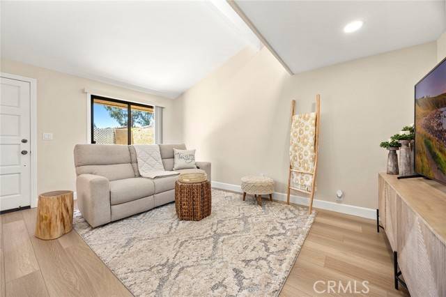 Yorba Linda, CA 92886,4692 Lakeview Avenue #8