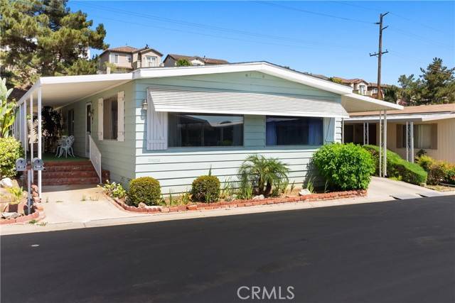 Yorba Linda, CA 92886,3720 Lake Grove Drive #25