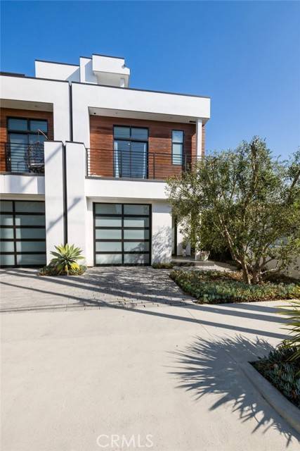 Los Angeles, CA 90066,3660 Beethoven Street