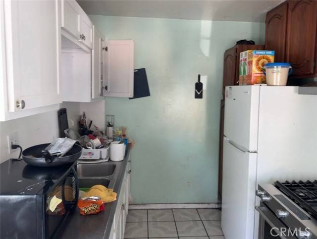 Santa Ana, CA 92707,1902 Evergreen Street