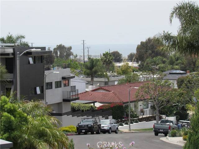 Playa Del Rey (los Angeles), CA 90293,7836 W 81st Street