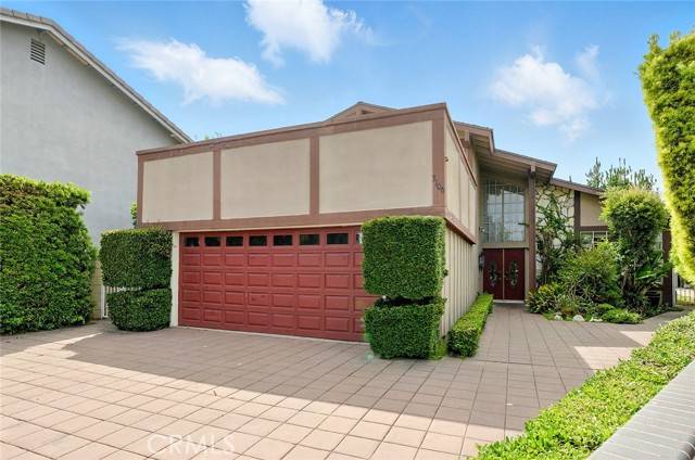 Los Alamitos, CA 90808,3106 Lilly Avenue