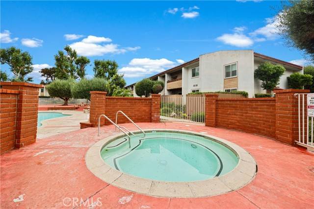 Santa Ana, CA 92704,2511 W Sunflower Avenue #B3