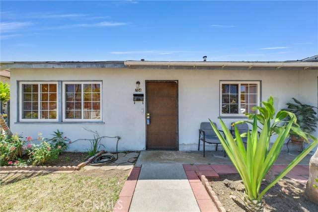 La Habra, CA 90631,704 E Stearns Avenue