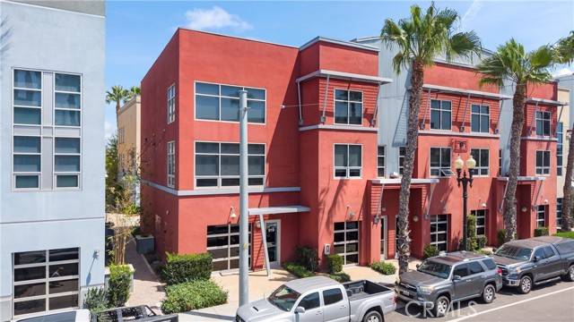 Santa Ana, CA 92701,919 E Santa Ana Boulevard