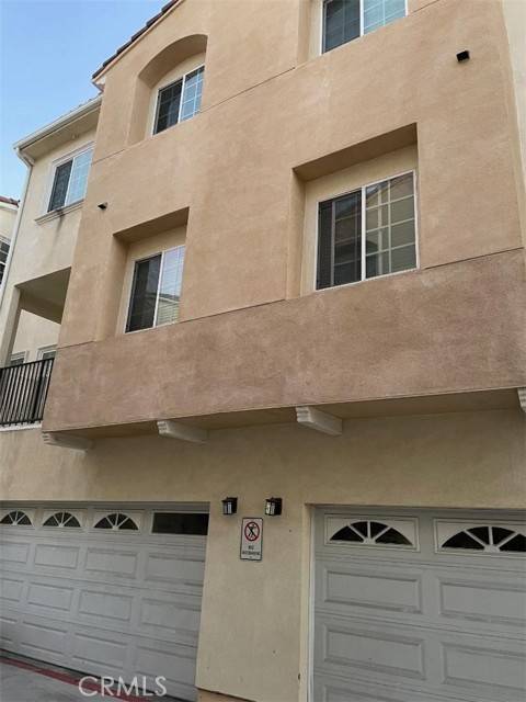 Placentia, CA 92870,926 W. La Jolla Street #E