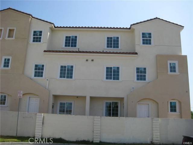 Placentia, CA 92870,926 W. La Jolla Street #E