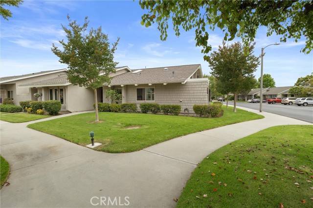 Huntington Beach, CA 92646,8877 Tulare Drive #312D