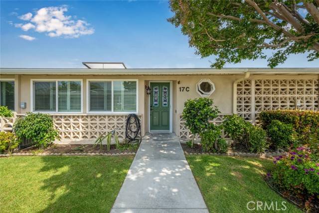 Seal Beach, CA 90740,1730 Sunningdale Drive #17C
