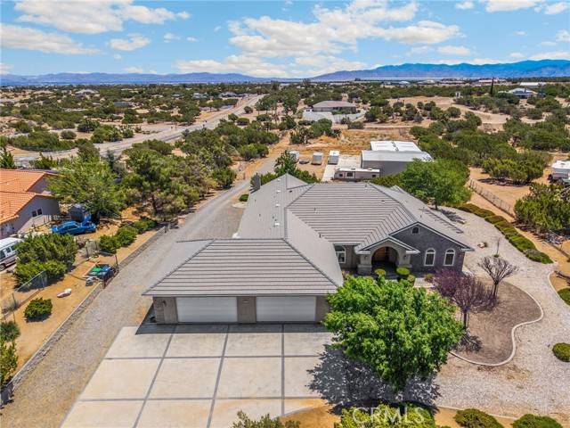 Oak Hills, CA 92344,8277 Macron Street