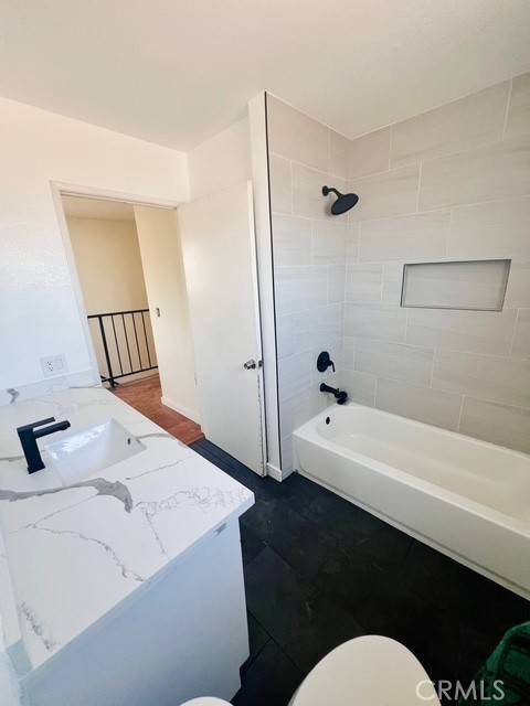 Los Angeles, CA 90002,9240 Hooper Avenue