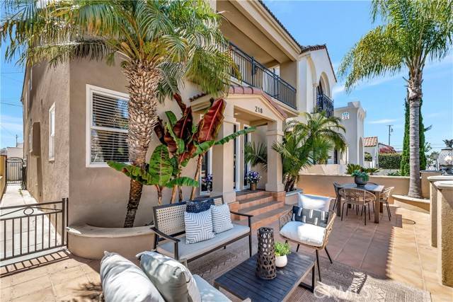 Long Beach, CA 90803,218 Covina Avenue
