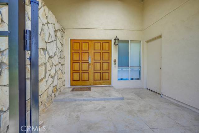 Santa Ana, CA 92705,13902 Gimbert Lane