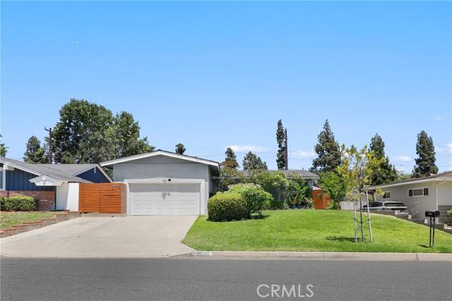 La Mirada, CA 90638,13708 El Espejo Road
