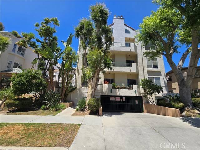 Sherman Oaks, CA 91401,14347 Albers Street #301