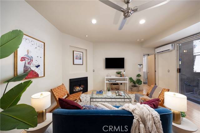 Long Beach, CA 90802,640 W 4th Street #316