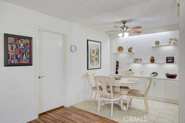 Laguna Woods, CA 92637,2276 E Via Mariposa #D