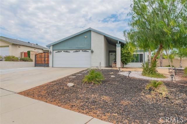 Corona, CA 92878,1424 Norfolk Street