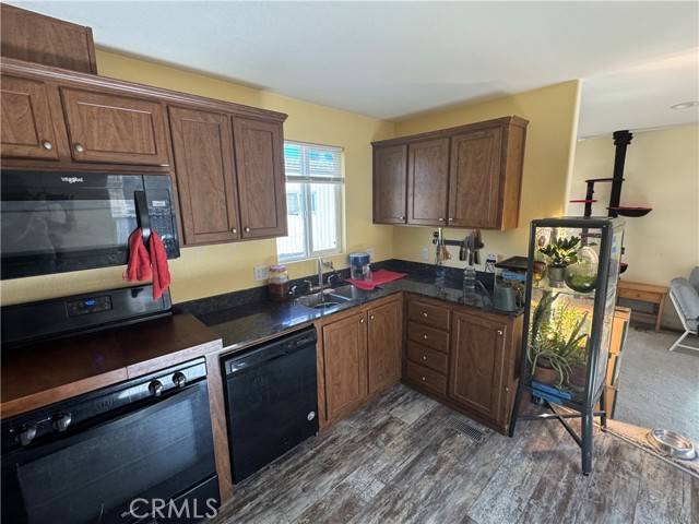 Bellflower, CA 90706,17820 Lakewood Boulevard #3