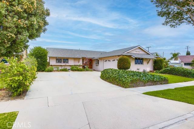 Westminster, CA 92683,5621 Marilyn Circle
