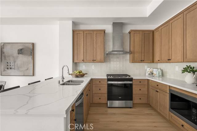 Tustin, CA 92782,2495 Tequestra